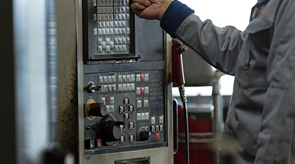 金型製作の匠 兼清 隆明